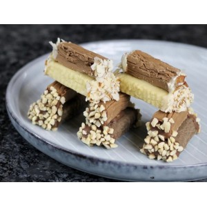 DAILY DIPPERS ALMOND FLAKE LOGS